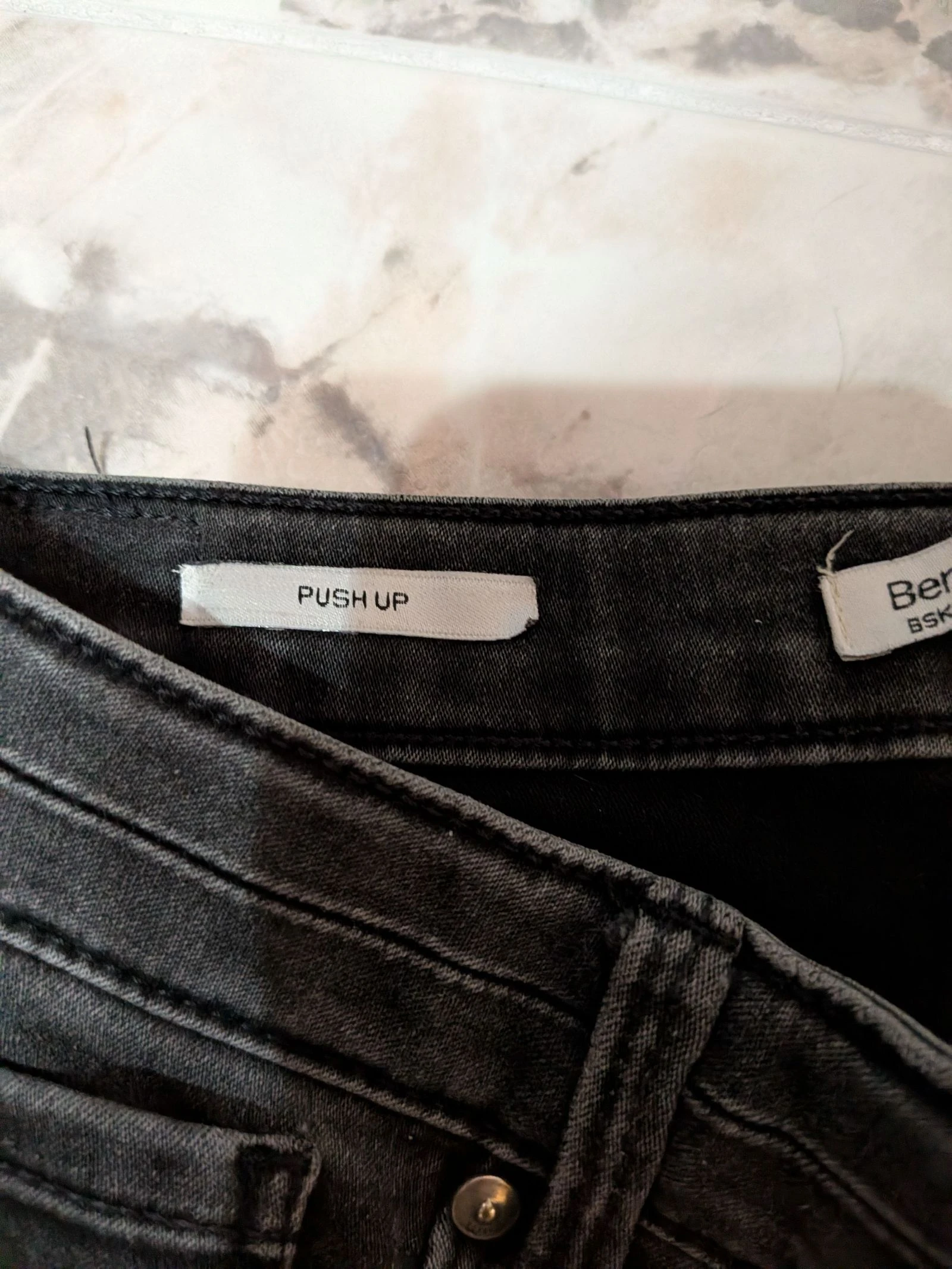 Calça preta justa – photo 8